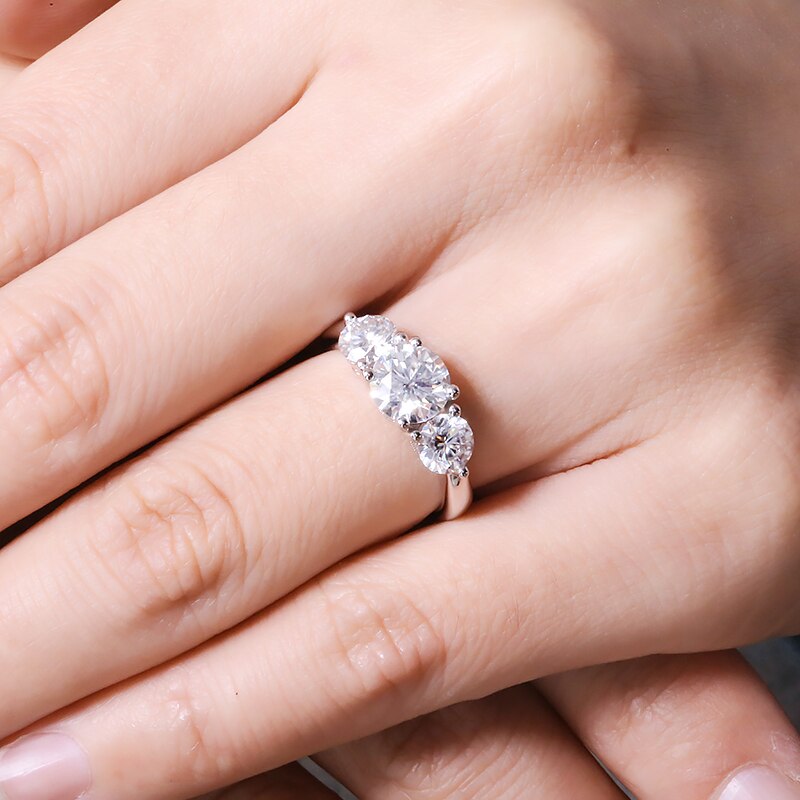 2. Carat Total DF Color VVS1 Moissanite Solid 14K White Gold 3 Stone Ring/Band
