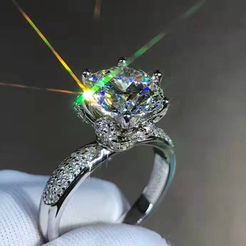 1 Carat to 5 Carat Moissanite D Color VVS1 18K White Gold Plated 925 Sterling Silver Engagement Ring