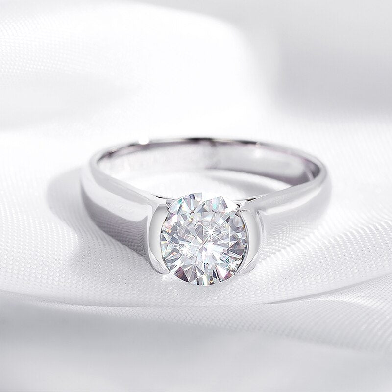2 Carat Moissanite D Color VVS1 Rhodium Plated 925 Sterling Silver Band Unisex