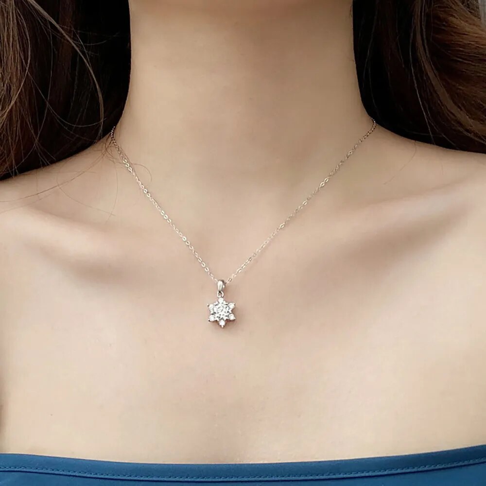 1 Carat Moissanite and Zircon Platinum Plated 925 Sterling Snowflake Pendant Necklace