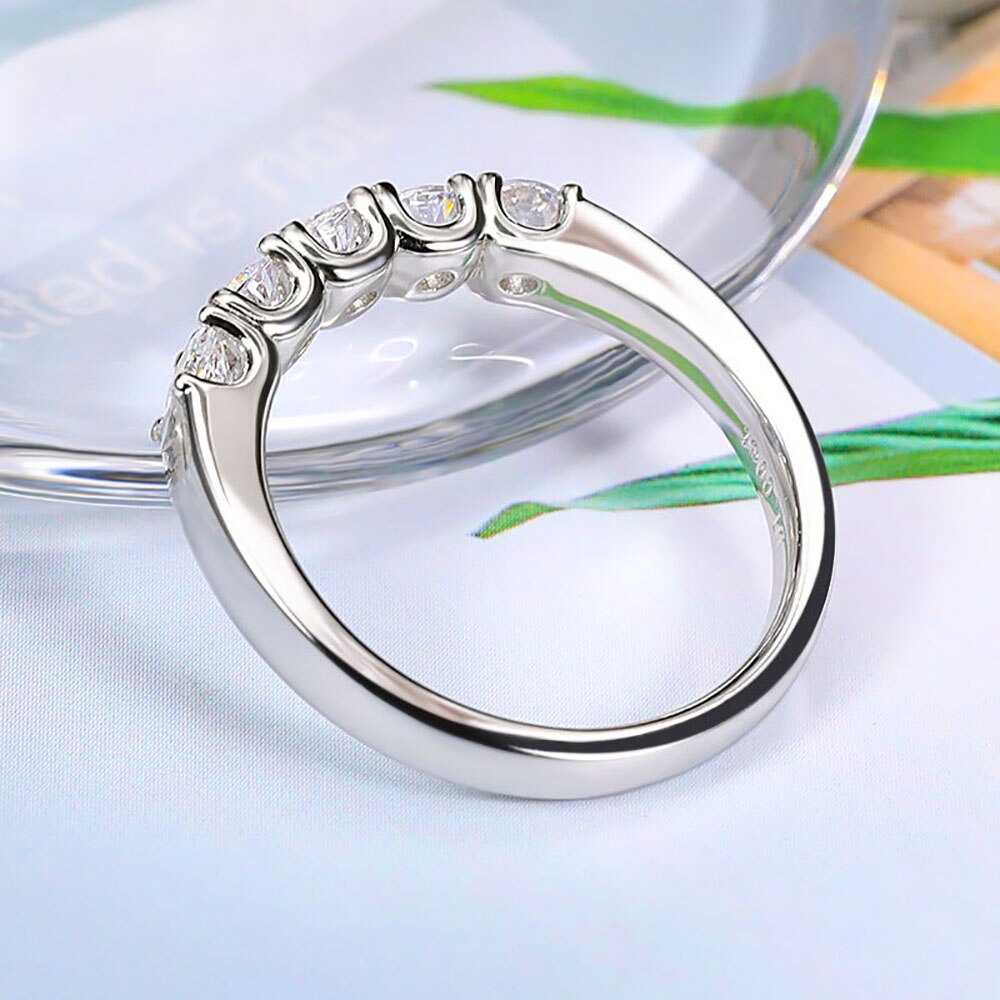 1 Carat Total Moissanite D Color VVS1 Platinum Plate 925 Sterling Silver 5 Stone Band