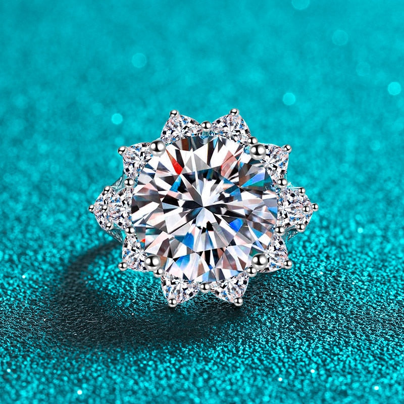 10 Carat Moissanite D Color VVS1 Zircon Accent Platinum Plated 925 Sterling Silver Flower Top Ring
