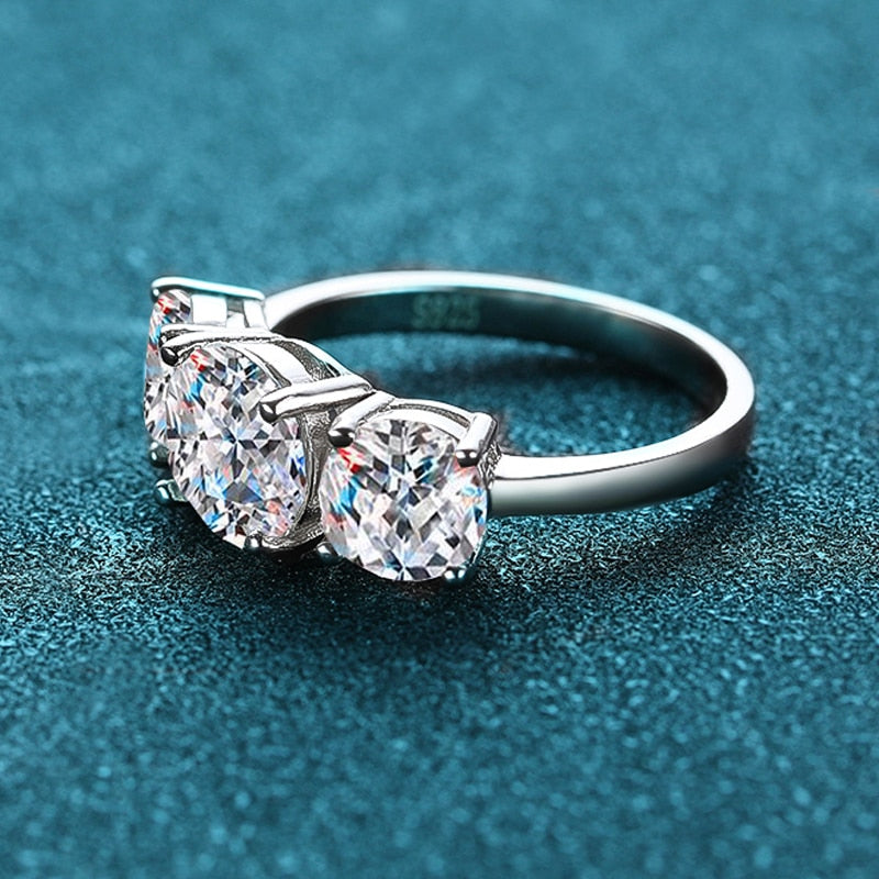 2 Carat or 4 Carat D Color VVS1 Moissanite 18K White Gold Plated 925 Sterling Silver Band Ring